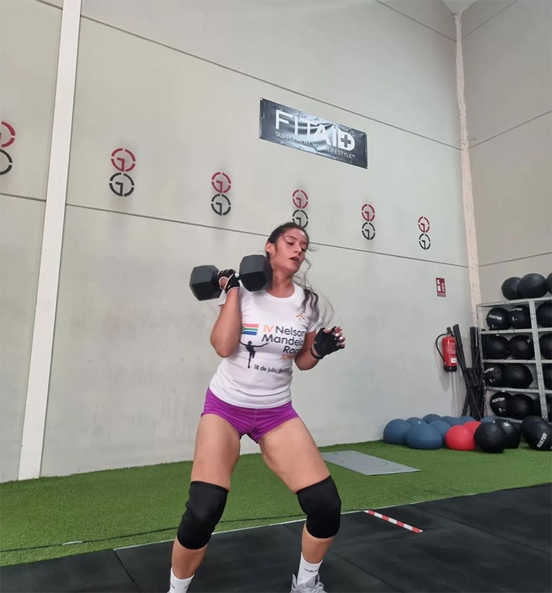 Hulk Crosstraining chica en entrenamiento físico